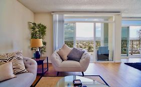 Beach Front Penthouse In Marina Del Rey/ Venice Beach